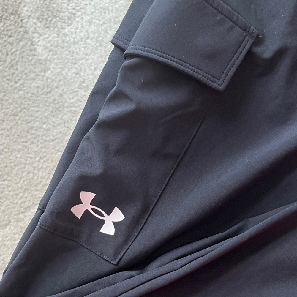 Under Armour Storm Black Cargo Joggers- Boys Large-New with tags - Picture 3 of 10